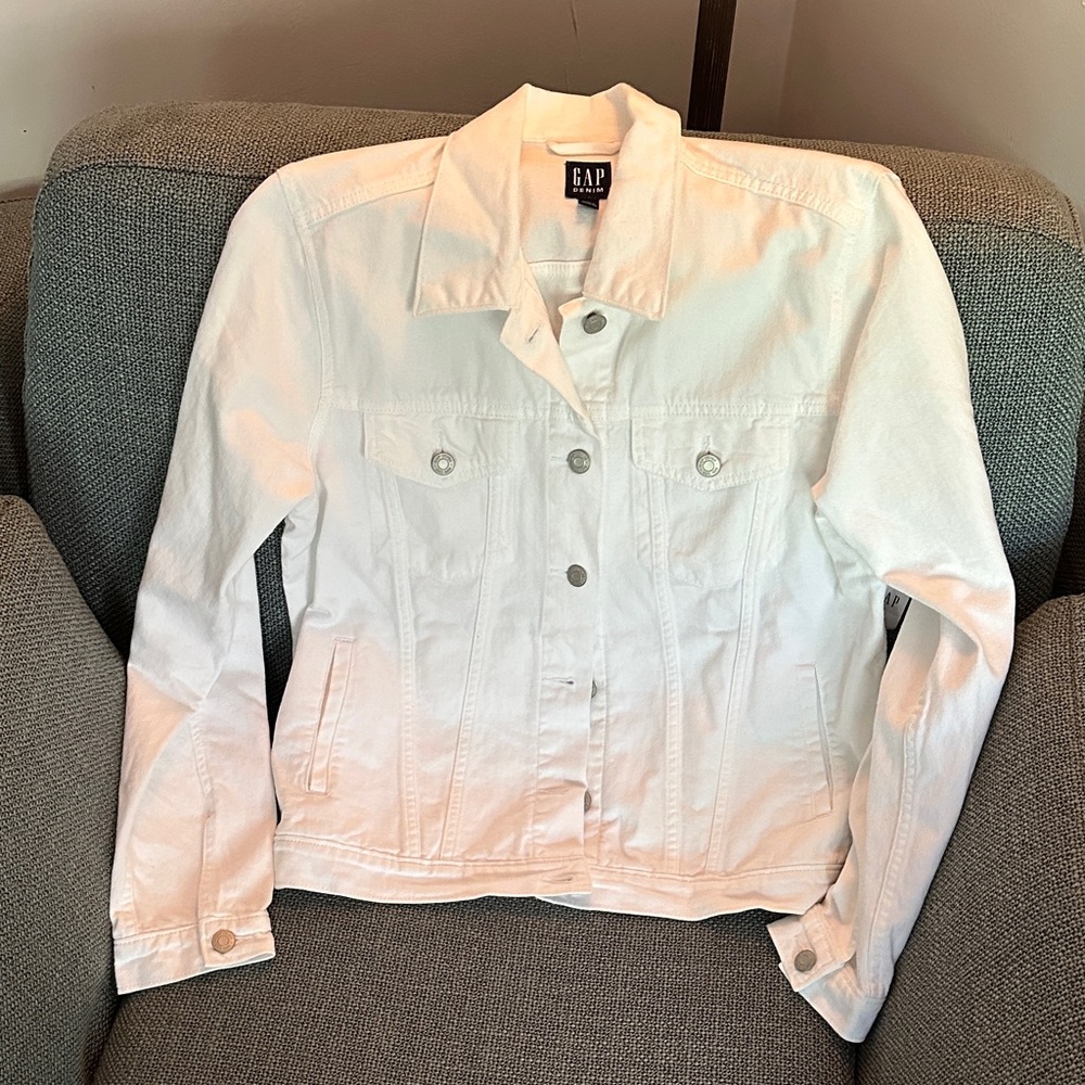 GAP Women's Classic White Jean Jacket